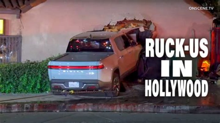 'Succession' Star Alan Ruck Sued for Pizza Shop Truck Crash