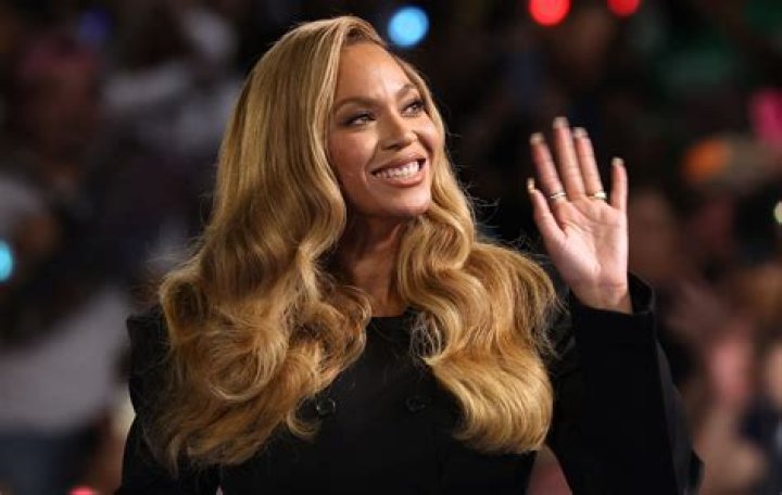 9 moments in 'Swarm' that were definitely based on Beyonc's life and career, from 'killer bee' fan