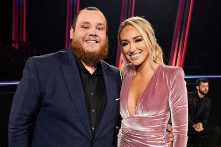 A Look Into Luke Combs And Nicole Hocking Relationship | Family And Net Worth