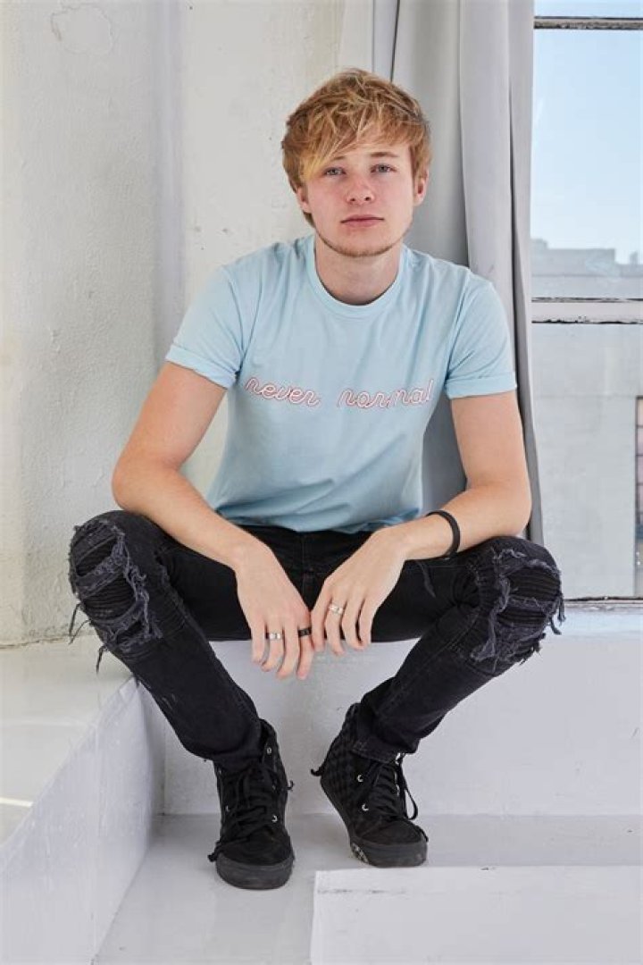 All Truth Of Social Media Star Sam Golbach: Age, Girlfriend |