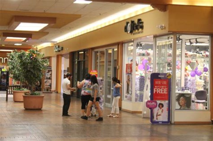Broadmoor Mall Hobbs NM Hours
