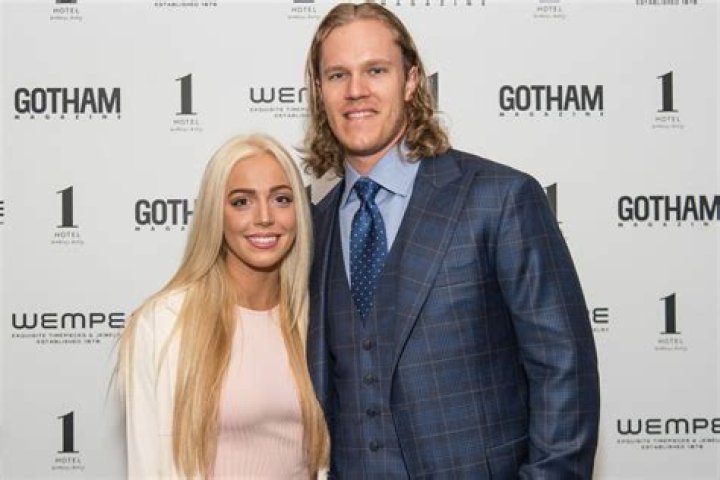 Courtney Ryan Bio, Wikipedia, Age, Husband, Height, and Net Worth ·