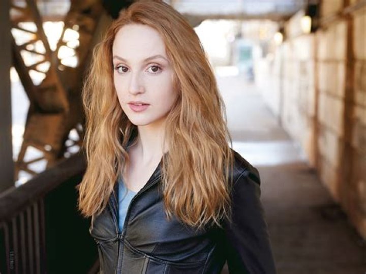Ella Jonas Farlinger