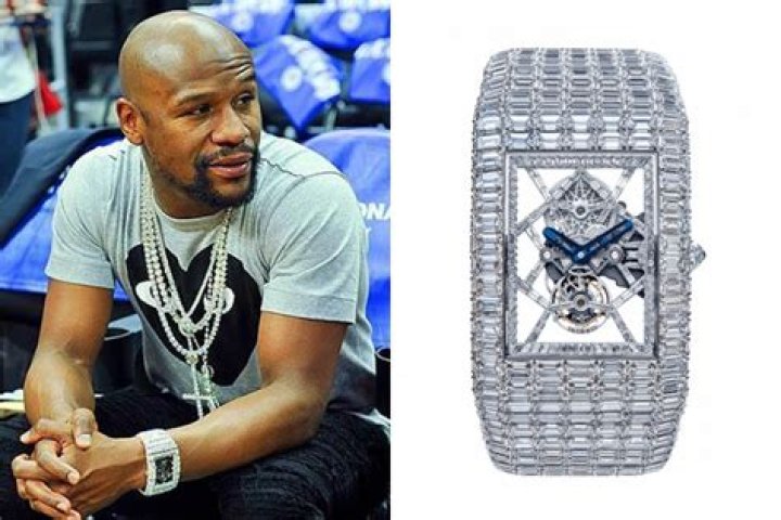 Floyd Mayweather -- Flosses $3 Million Diamonds in Milan (PHOTO)