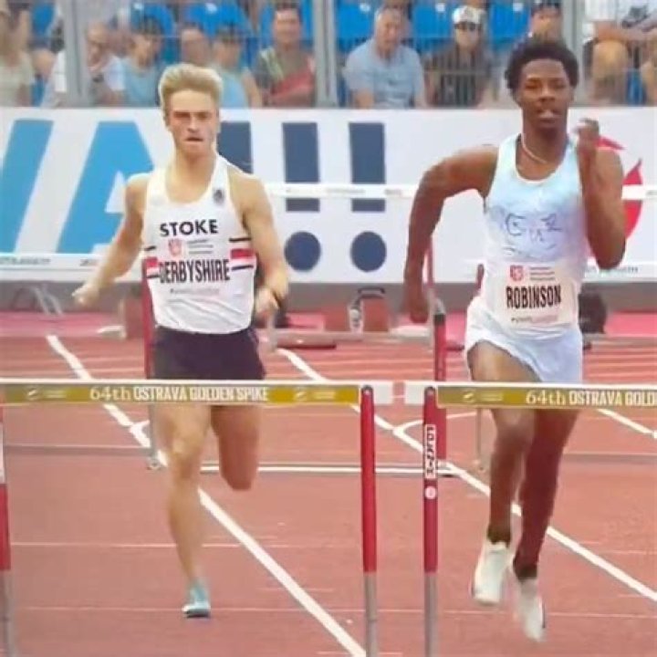 Italian Decathlete's Penis Falls Out Of Shorts Mid-Race