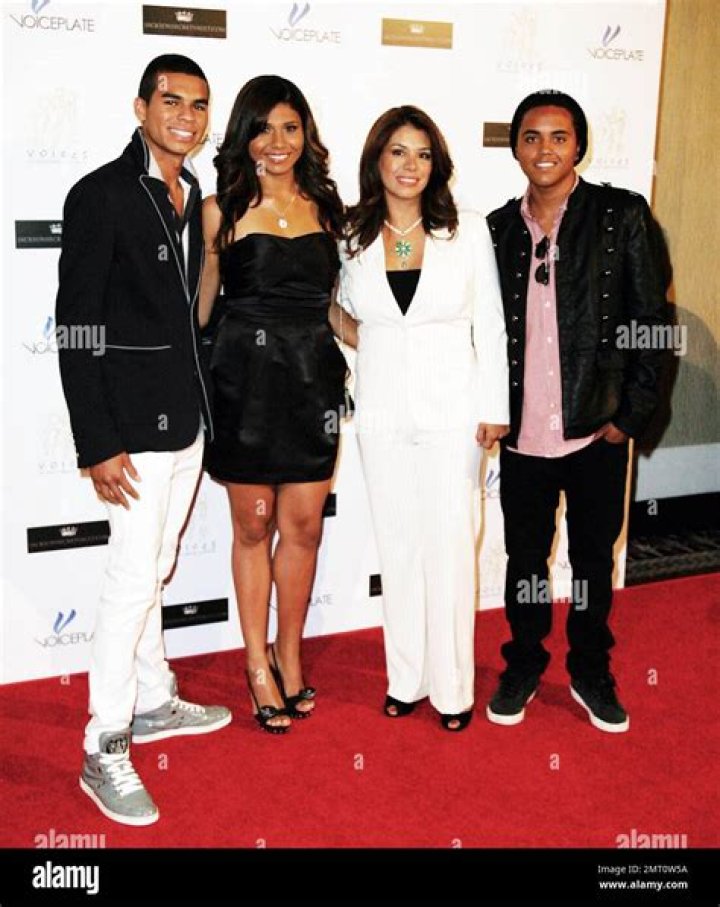 Julianna Pena's Ethnicity And Nationality: Meet Husband Luis Alejandre And Children Issa Cruz