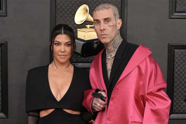 Kourtney Kardashian Shuts Down Kim's Group Chat Claim, Friends Back H