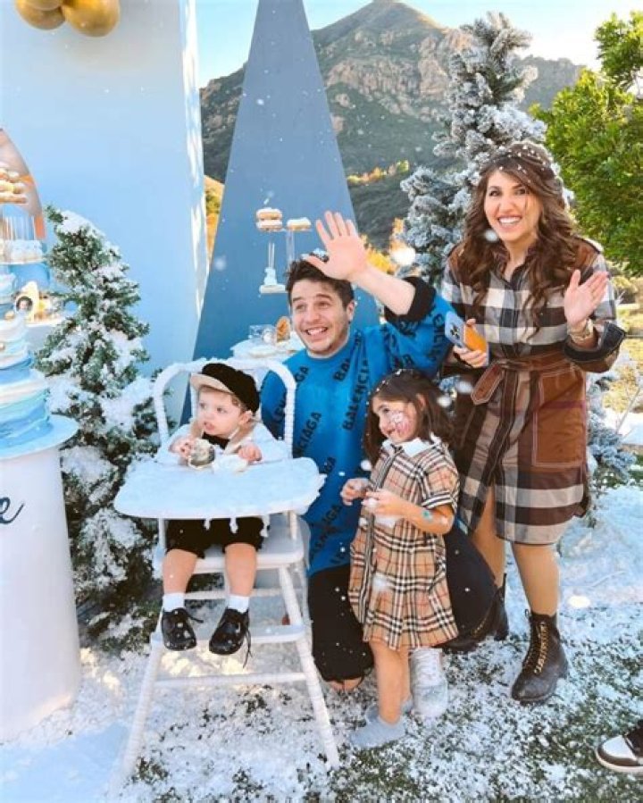 Leo Dottavio (TV Actor) - Age, Birthday, Bio, Facts, Family, Net Worth, Height & More ·