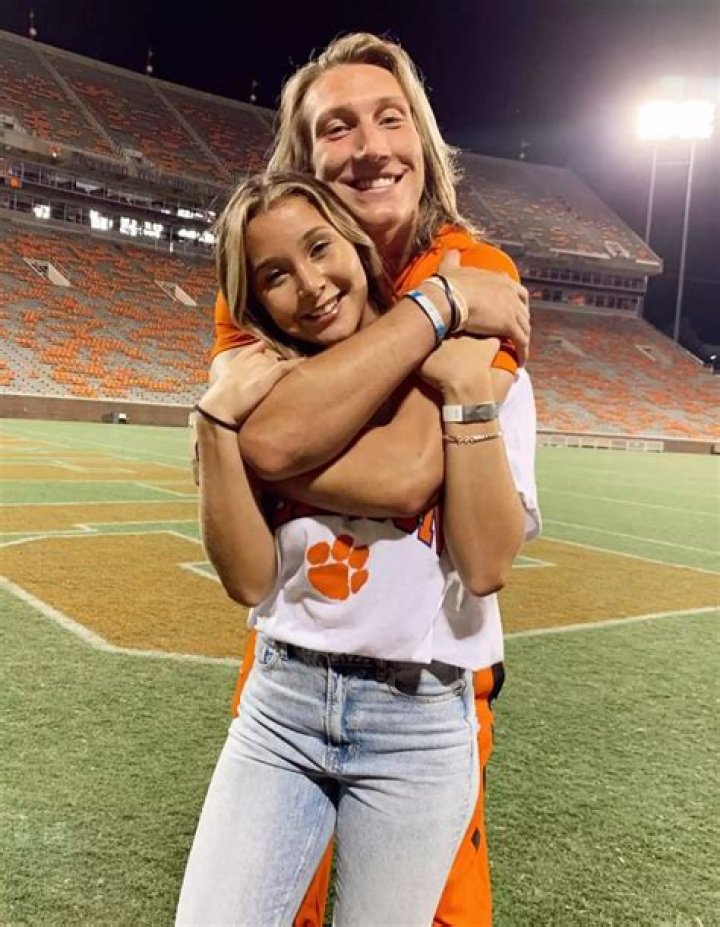 Marissa Mowry (Football) Biography, Family, Career, Boyfriend, History, Height ·