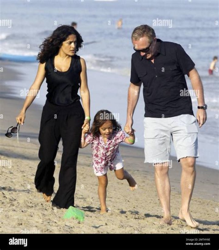 Salma Hayek Bio, Parents, Husband, Children, Siblings, Net Worth ·