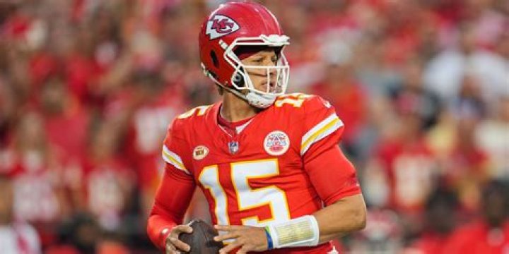 Who is Joe Montana? Meet American Football Quarterback ·
